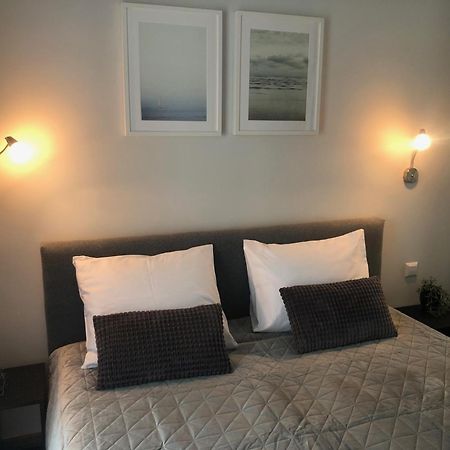 Cosy 1 Bedroom Apartment In The Heart Of Old Town With Parking Kaunas Exterior photo
